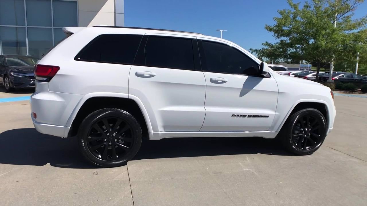 PreOwned 2020 Jeep Grand Cherokee Altitude in Kansas City