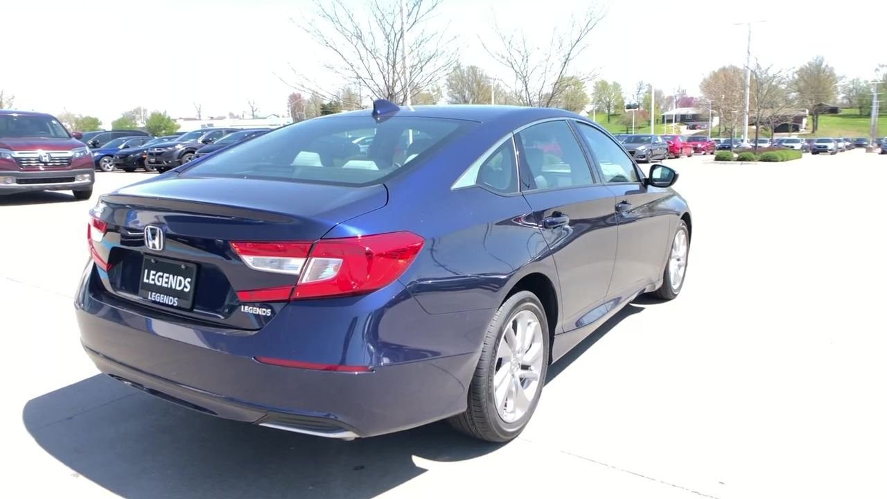 Certified Pre-Owned 2018 Honda Accord Sedan LX 1.5T in Kansas City #