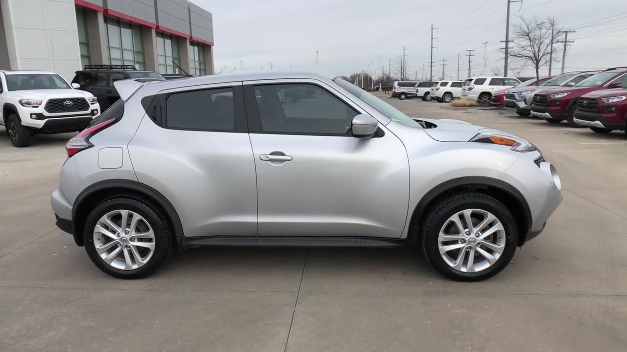 Pre-Owned 2015 Nissan JUKE S in Kansas City #CH66647A | Legends Honda